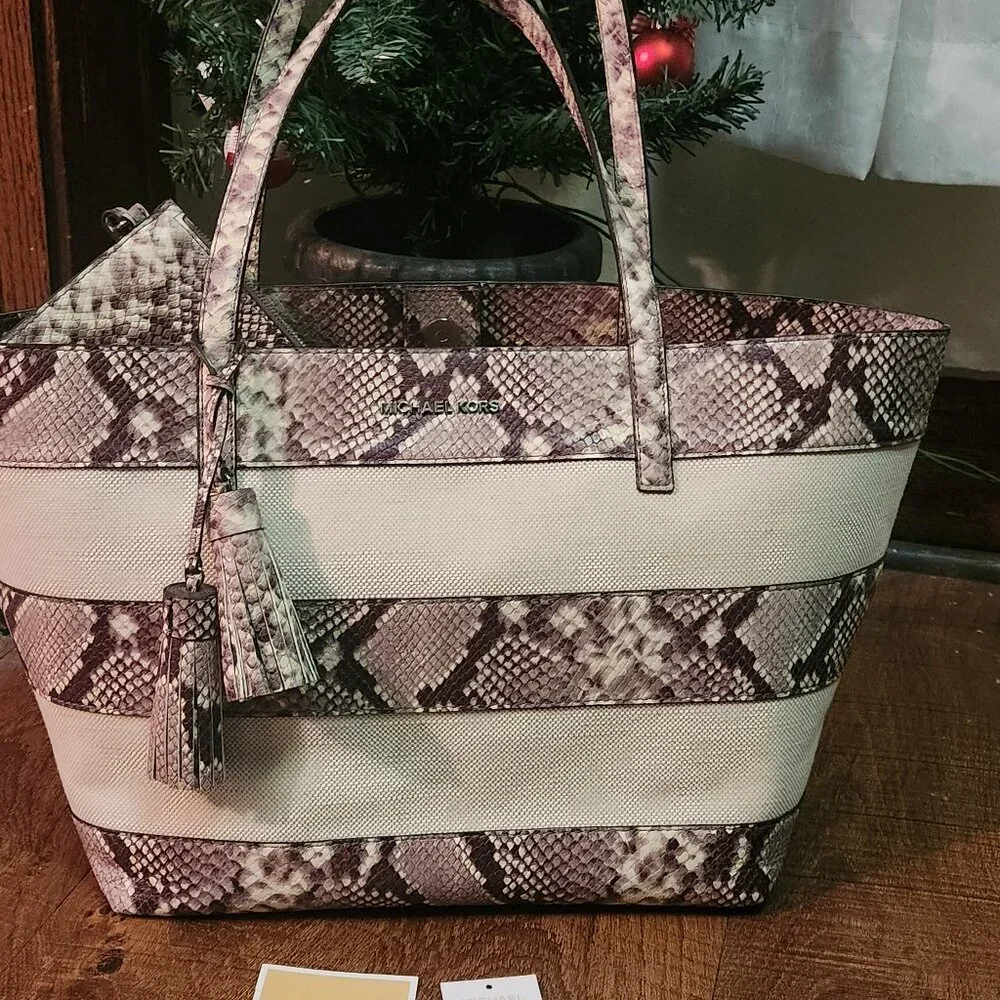 Snake Print Michael kors  Tote with Wrist-let/Pouch have tags